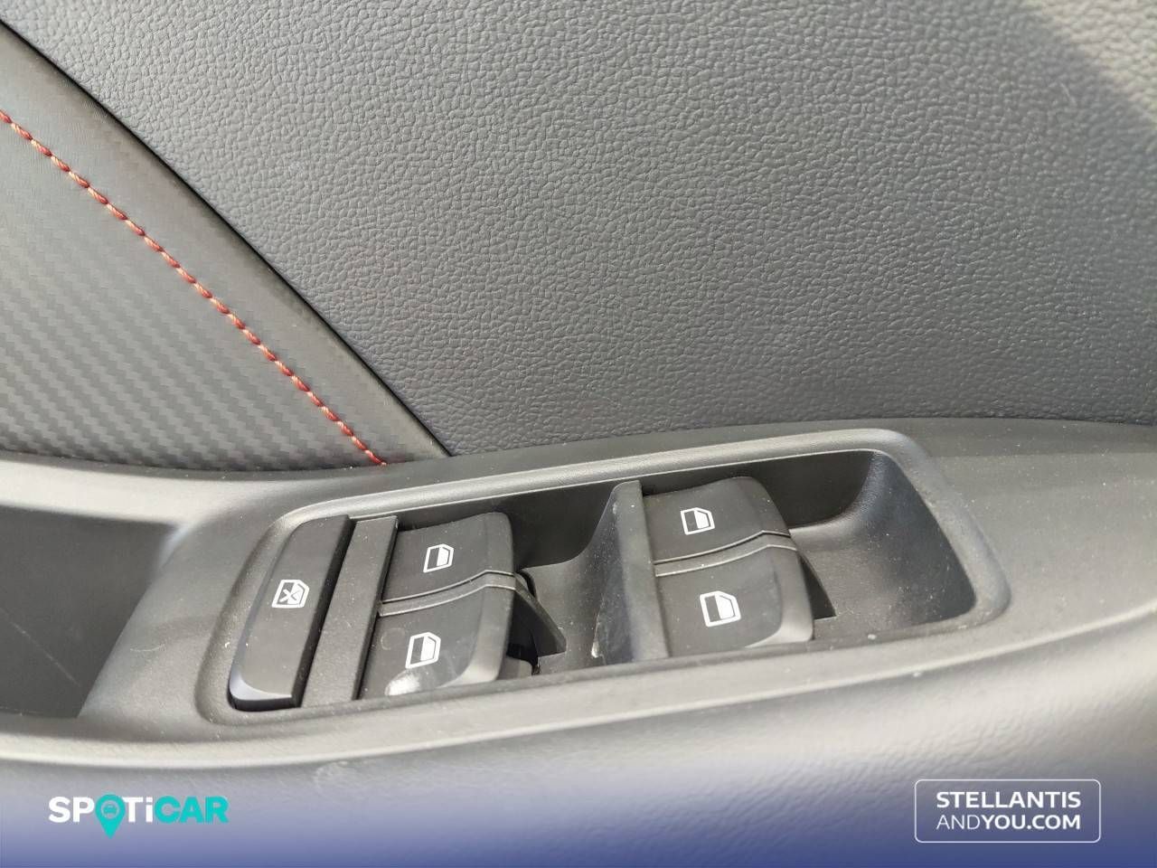 MG ZS  1.5 Comfort - Foto 14