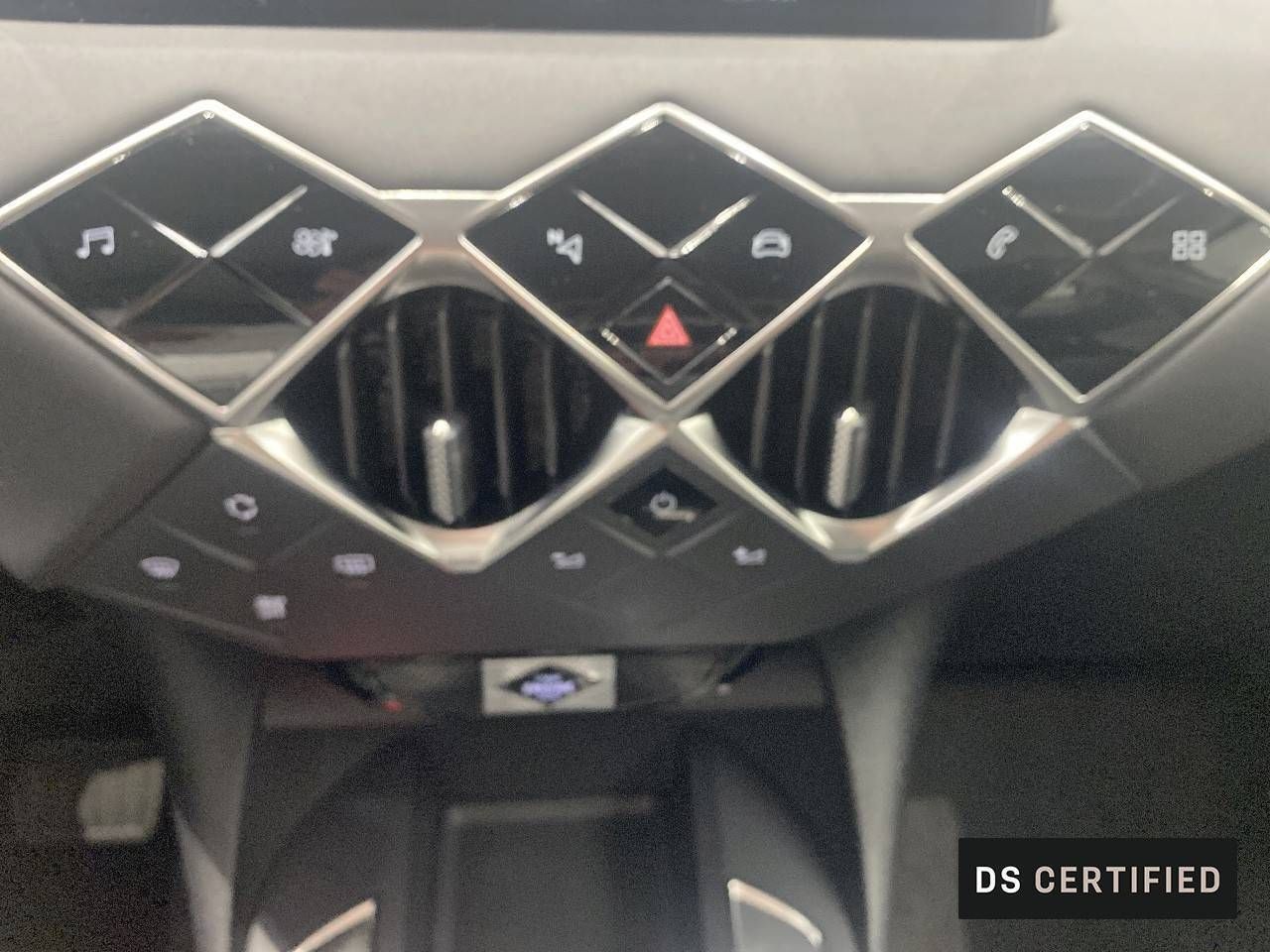 DS DS 3  PureTech 96 kW Automático Rivoli - Foto 17