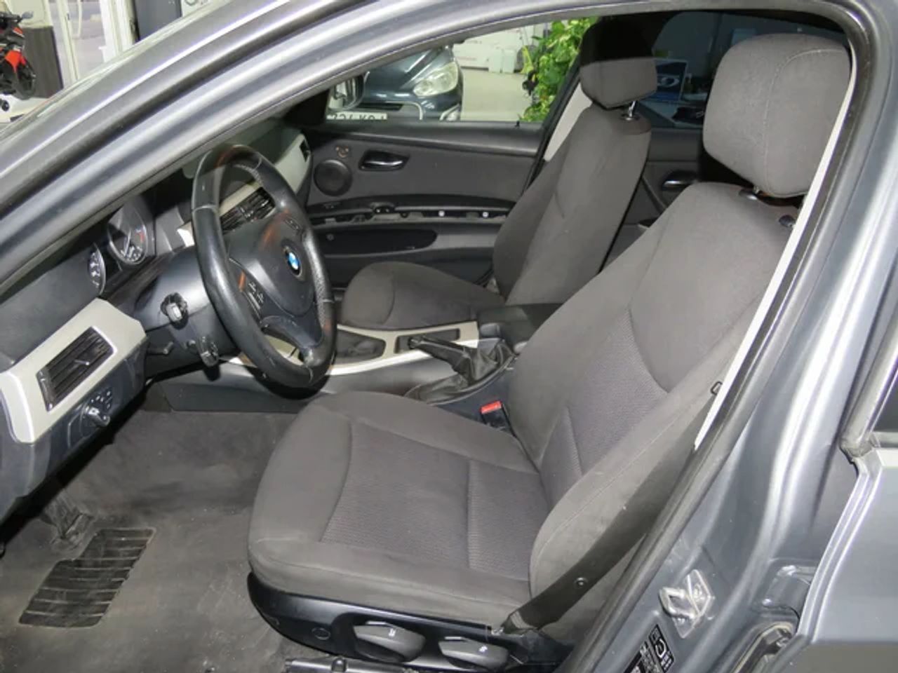 BMW Serie 3 318d E90 - foto 9