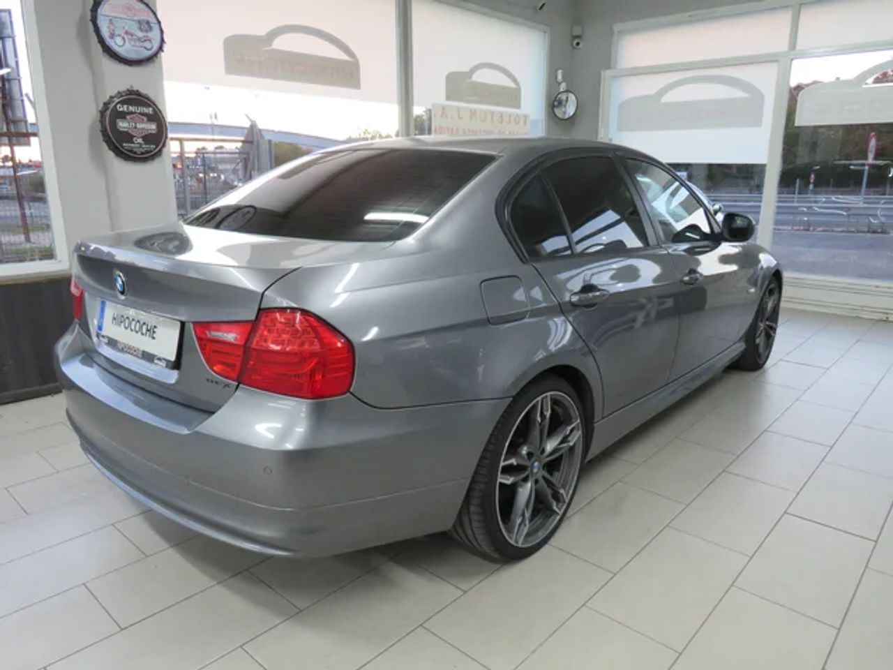 BMW Serie 3 318d E90 - foto 6