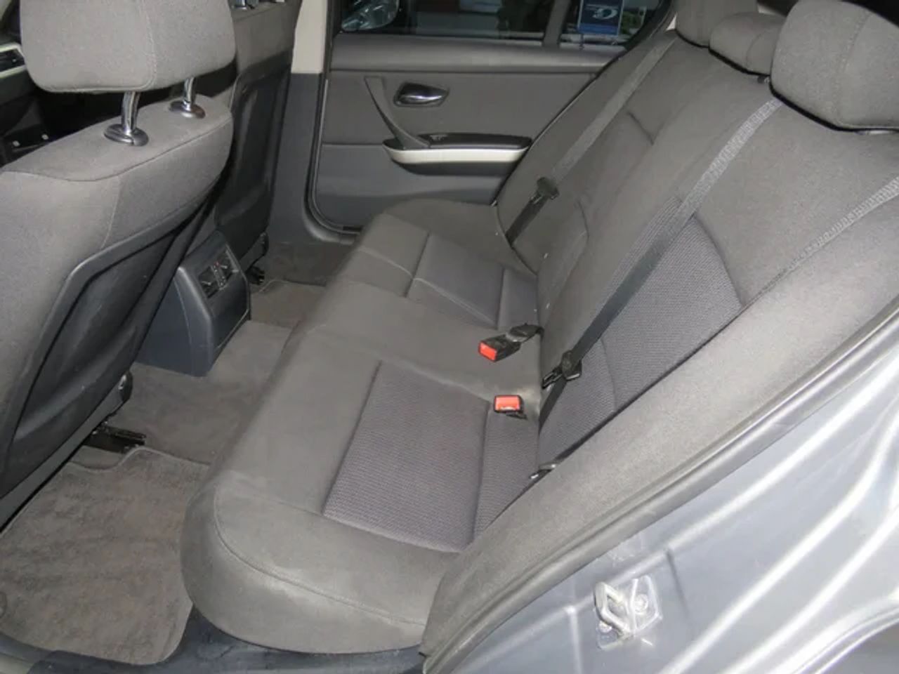 BMW Serie 3 318d E90 - foto 8