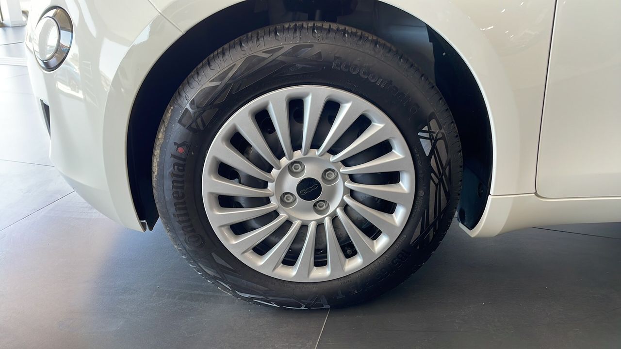 Fiat 500 500e 70kw monotrim - foto 6