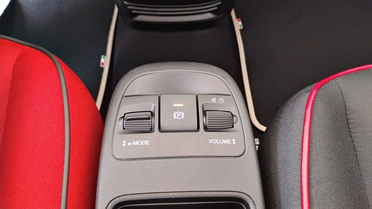 Fiat 500 500e 87kw red - foto 12