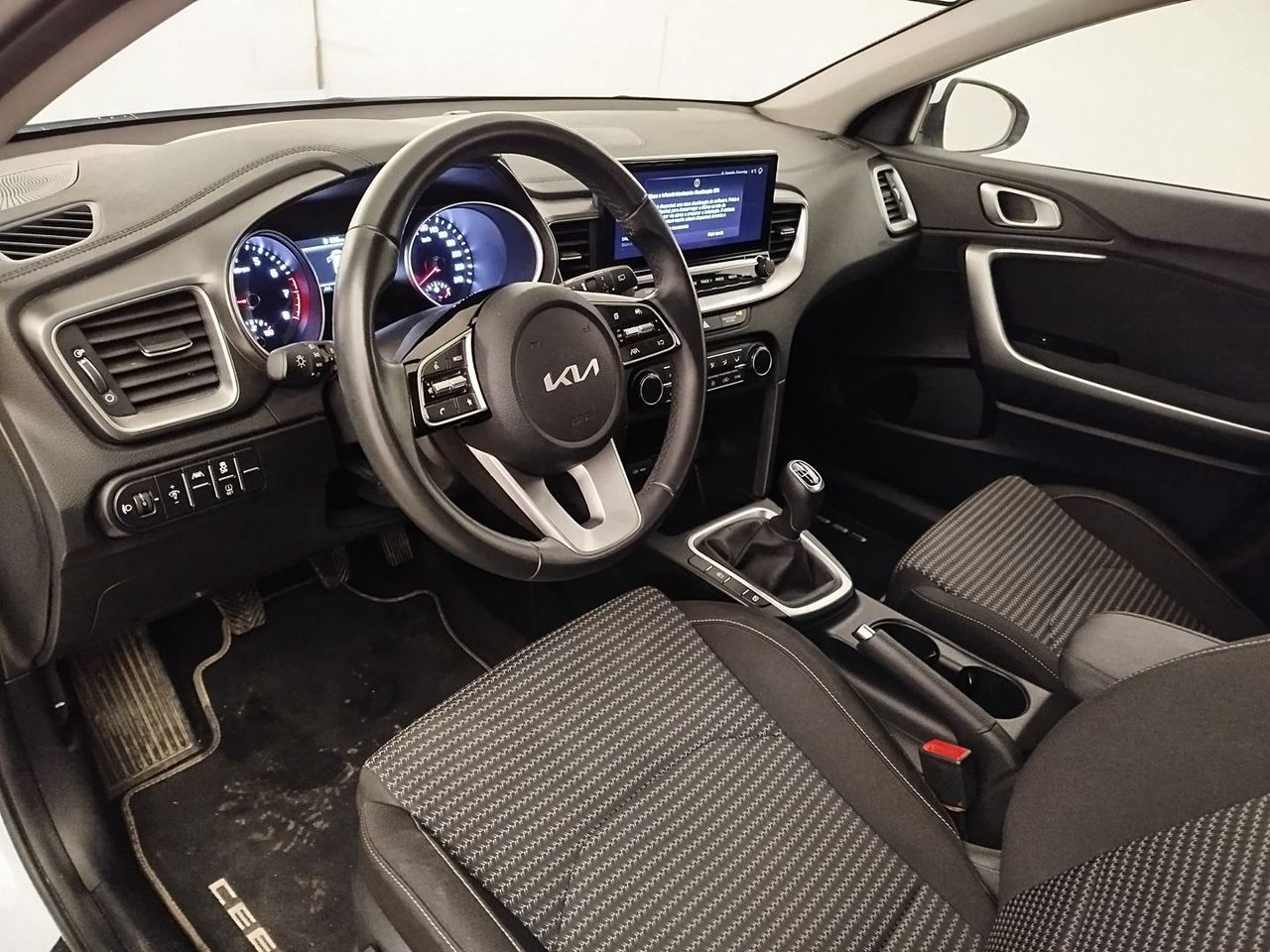 Kia Ceed 1.0 T-gdi Drive 100 - foto 9