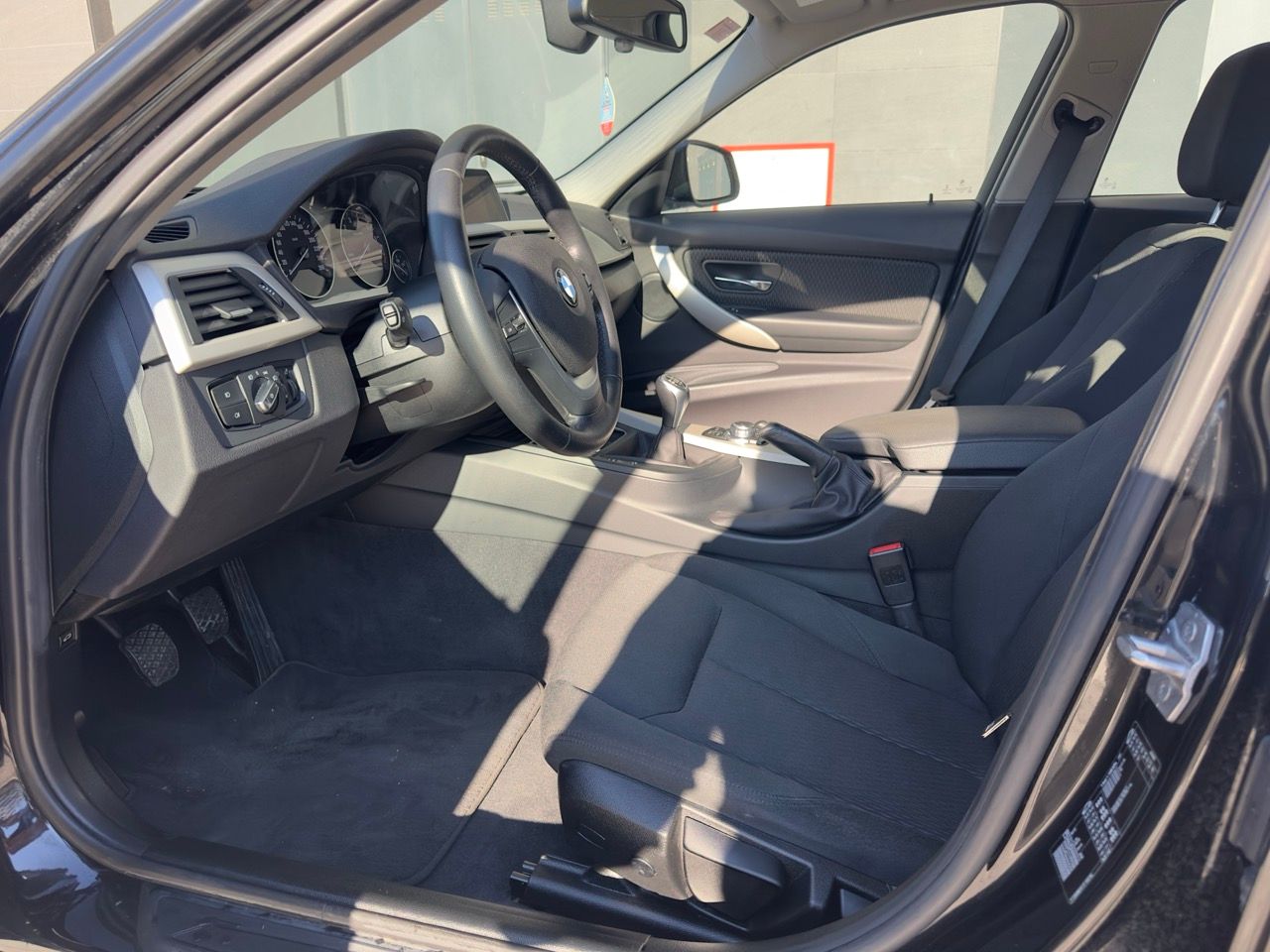 BMW Serie 3 318i Touring - Foto 12