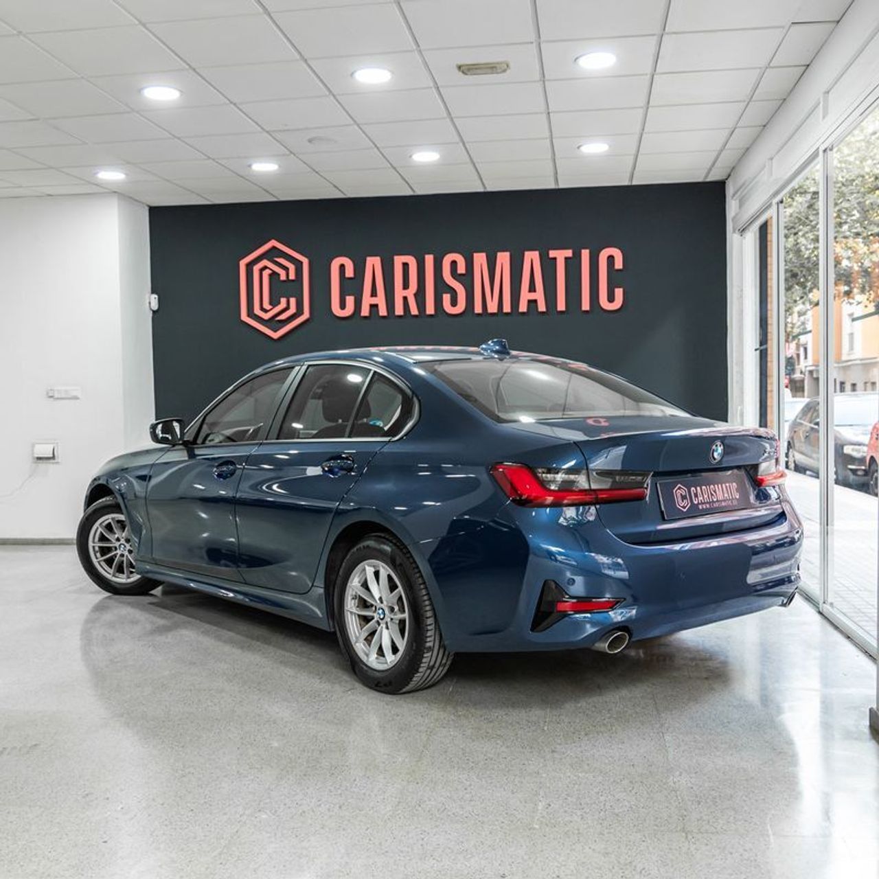 BMW Serie 3 318d Auto. - foto 5