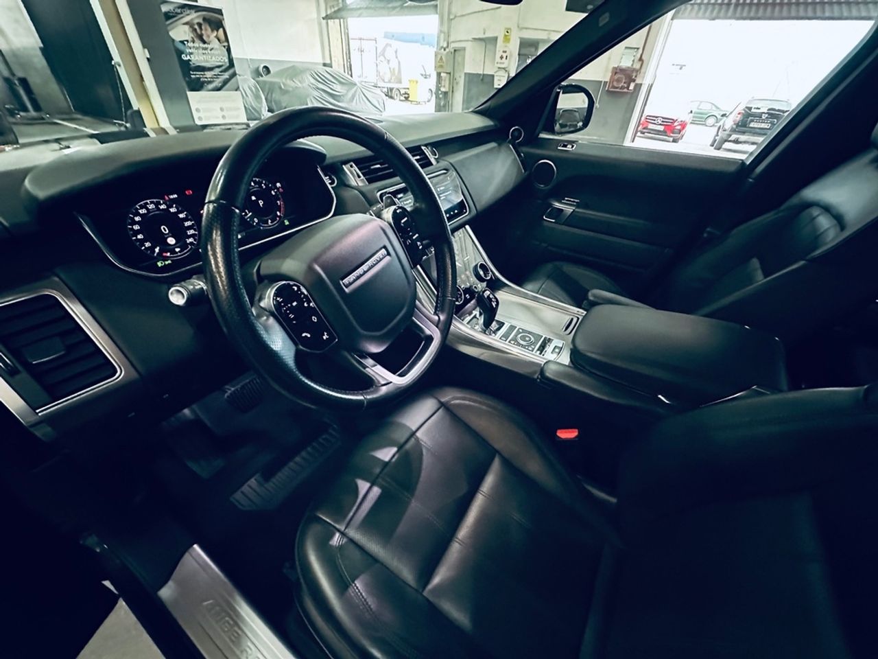 Land-Rover Range Rover Sport HSE - foto 29