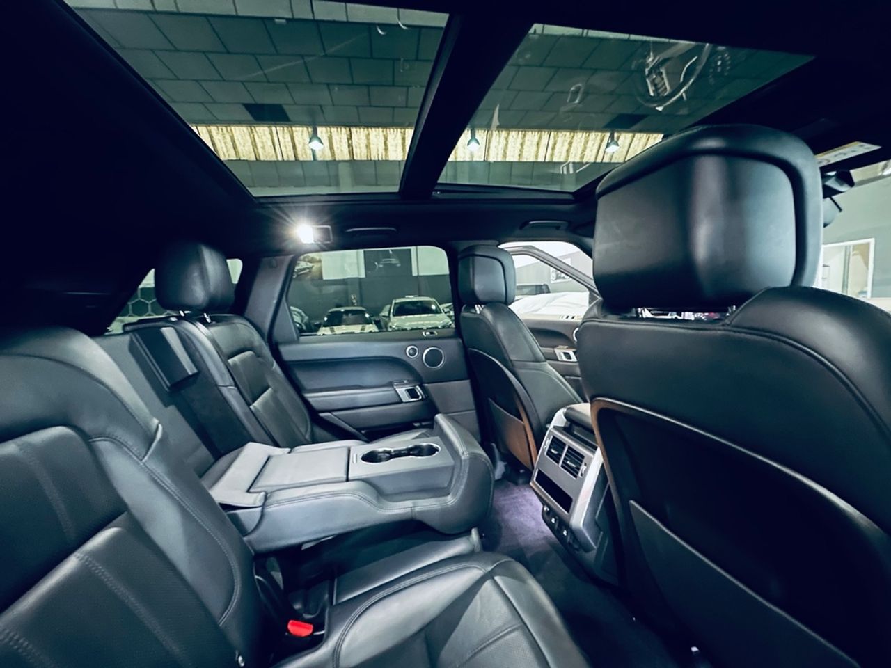 Land-Rover Range Rover Sport HSE - foto 18