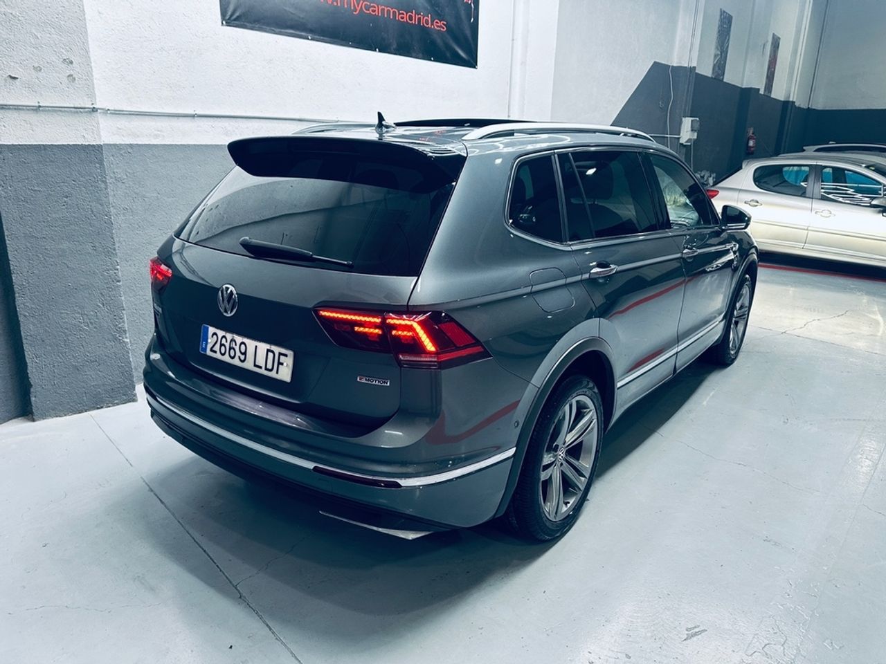 Volkswagen Tiguan Sport 4Motion - foto 12