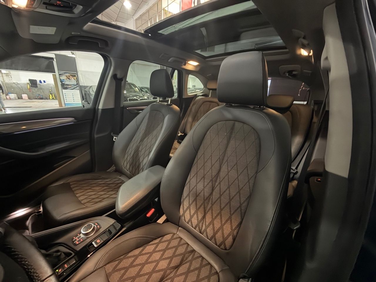 BMW Serie 1 xDrive 25e - foto 25