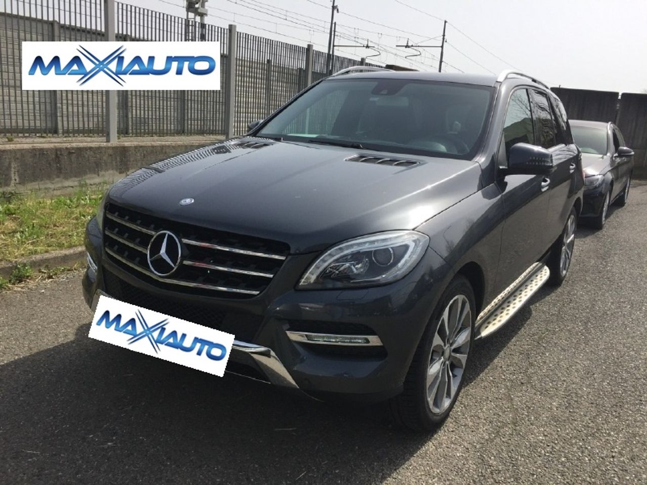 Textos personalizados  de segunda mano - mercedes clase m 2015 /