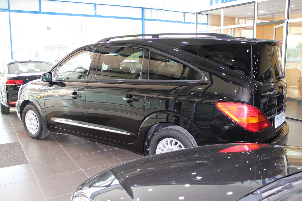 ssangyong rodius 2008 / foto grande (2)