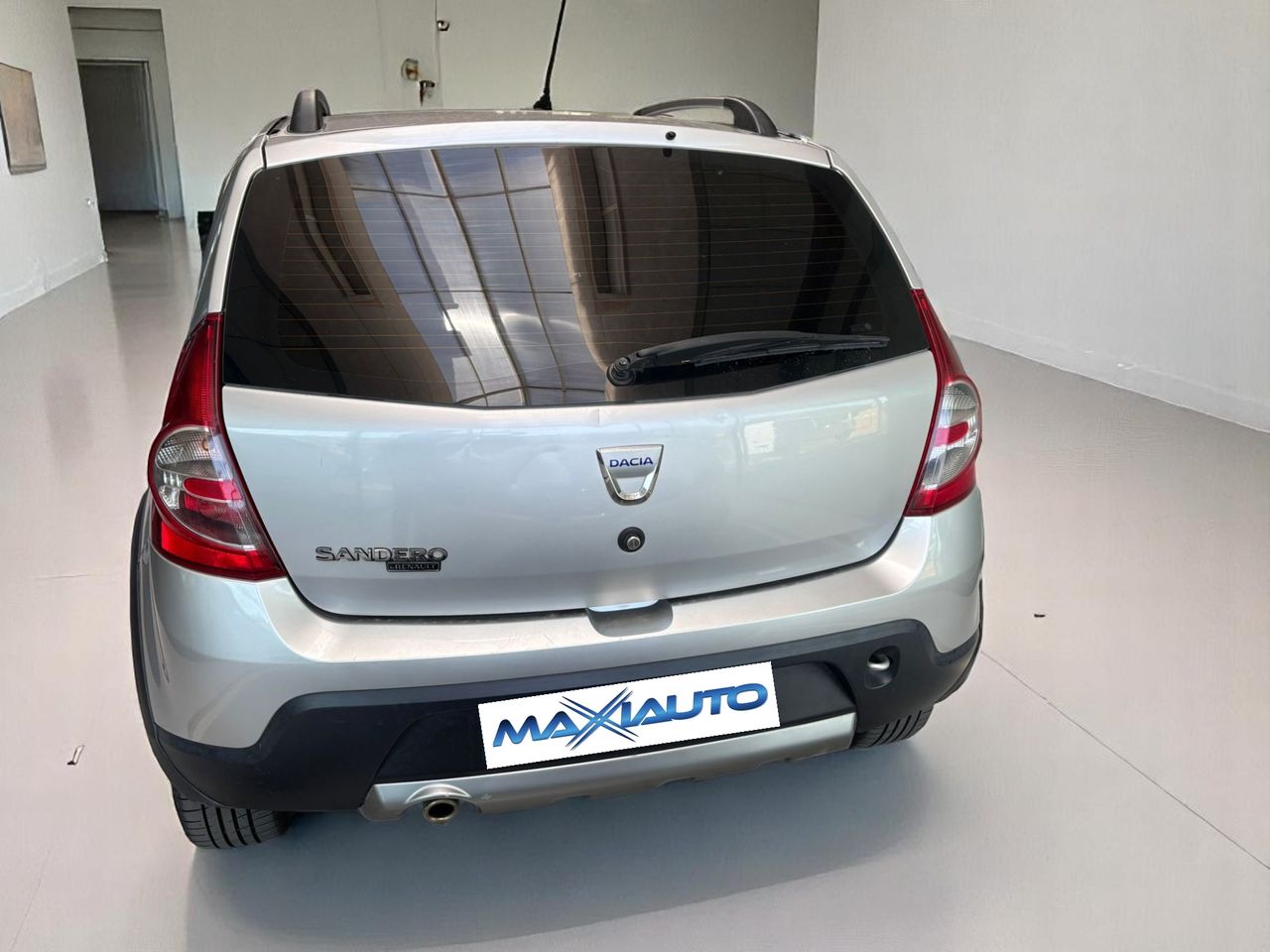 dacia sandero 2010 / foto grande (3)