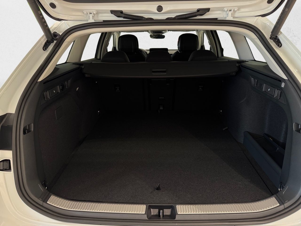 Skoda Superb Combi 1.5 TSI iV P-HEV DSG Selection - foto 7