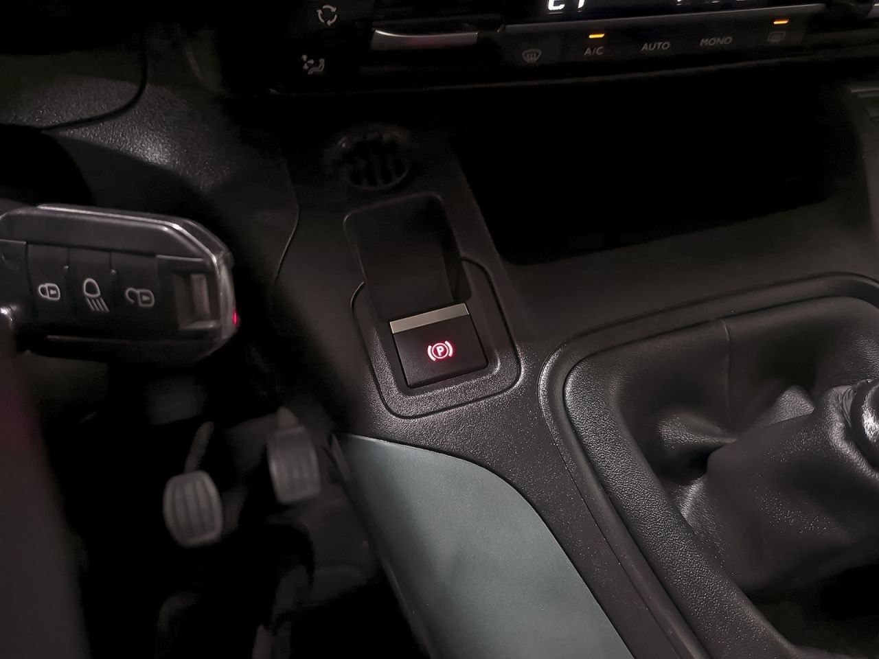 Citroën Berlingo Talla M BlueHDi 130 S&S 6v SHINE - foto 26