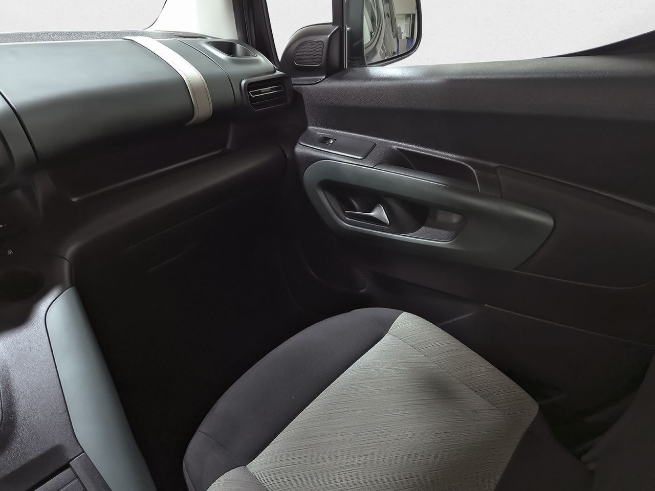 Citroën Berlingo Talla M BlueHDi 130 S&S 6v SHINE - foto 29