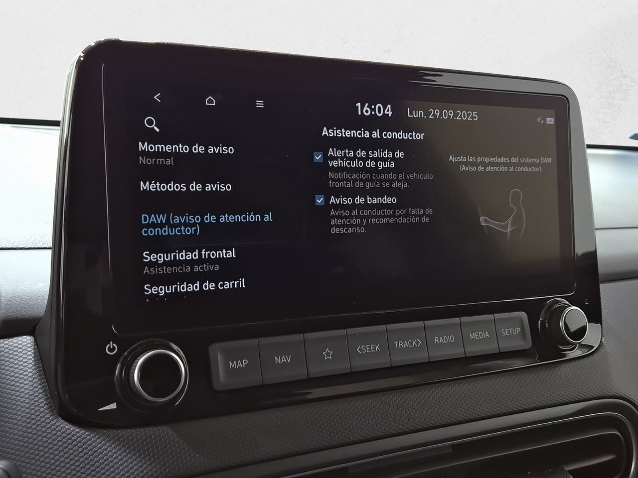 Hyundai Kona 1.6 GDI HEV Tecno 2C DCT - foto 27