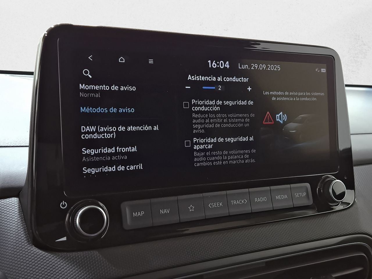 Hyundai Kona 1.6 GDI HEV Tecno 2C DCT - foto 26