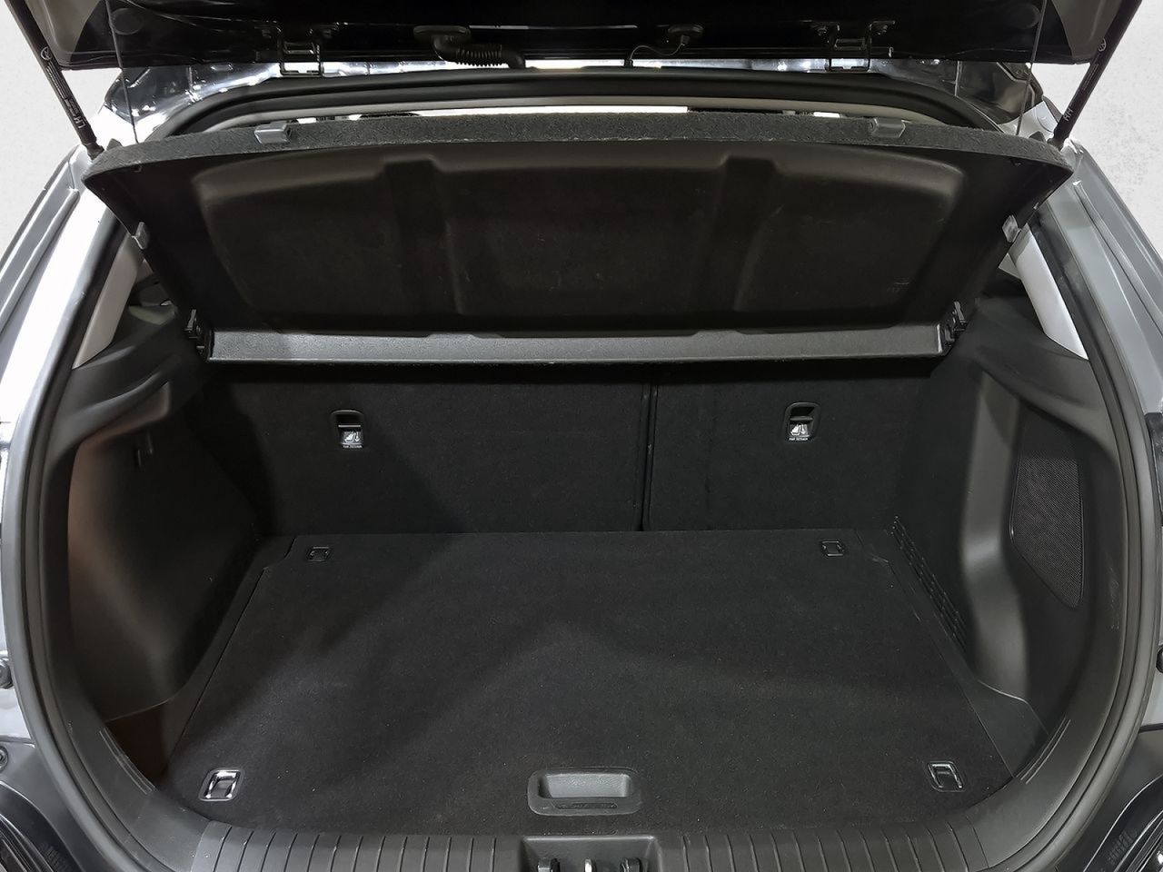 Hyundai Kona 1.6 GDI HEV Tecno 2C DCT - foto 9