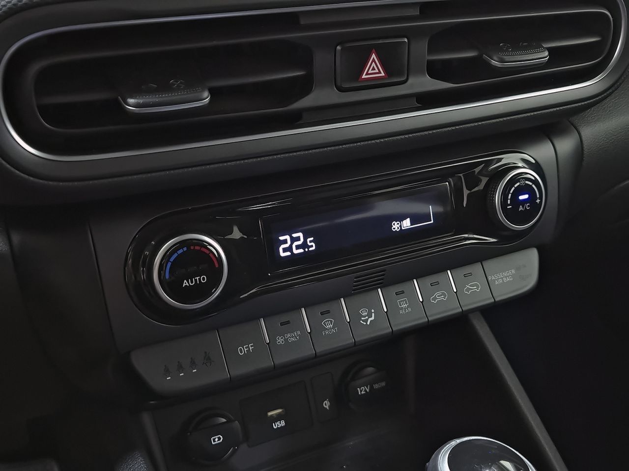 Hyundai Kona 1.6 GDI HEV Tecno 2C DCT - foto 34