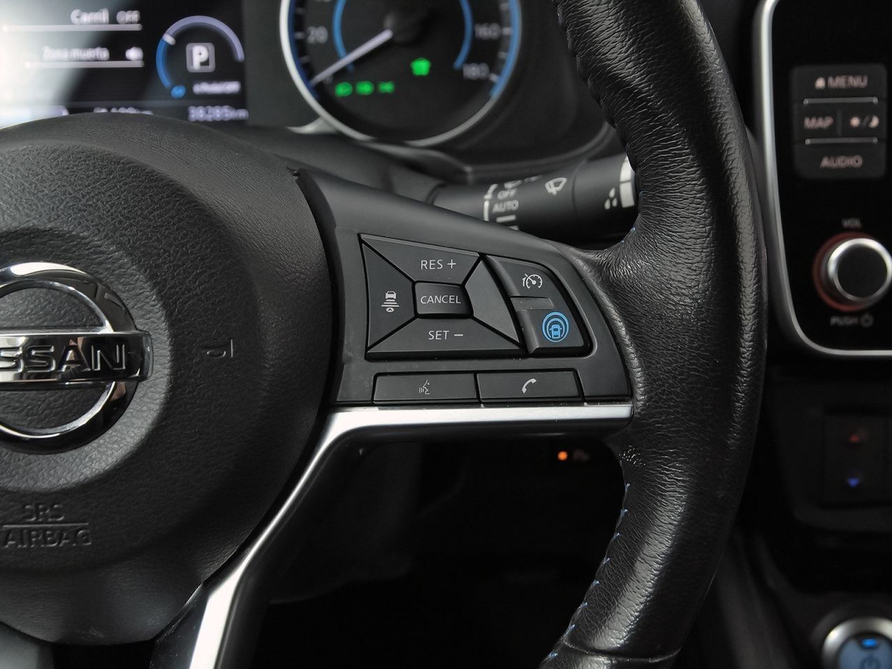 Nissan Leaf 40kWh Tekna - foto 18