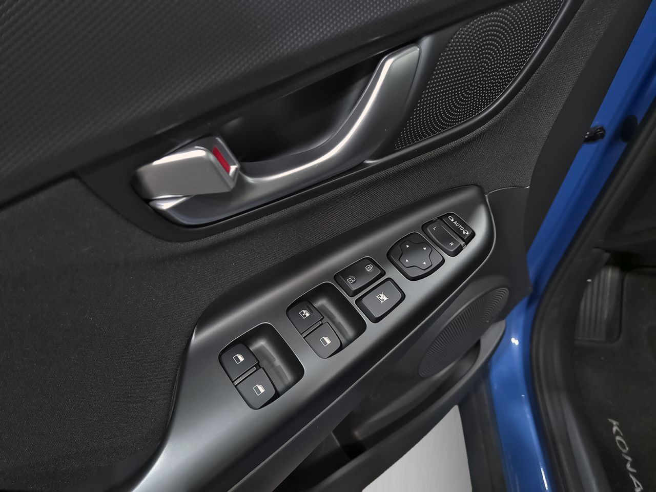 Hyundai Kona 1.6 GDI HEV Tecno 2C DCT - foto 11