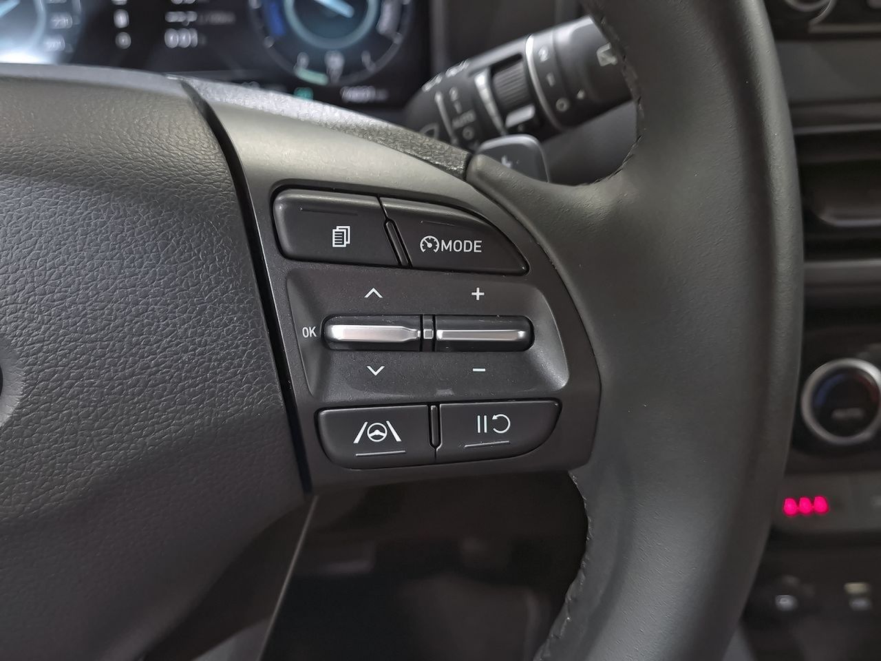 Hyundai Kona 1.6 GDI HEV Tecno 2C DCT - foto 17