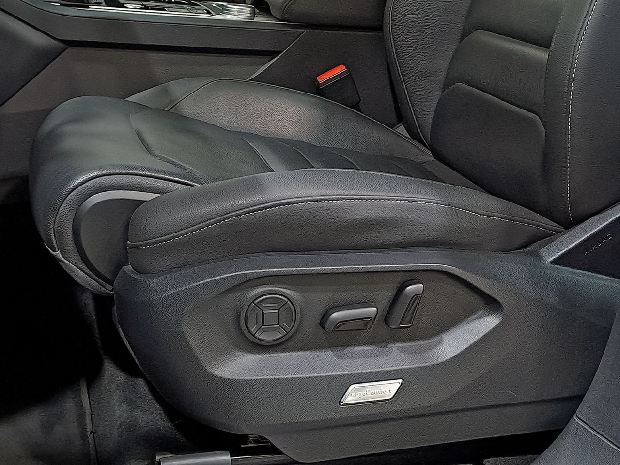 Volkswagen Touareg eHybrid Eleg 3.0 V6 TSI 280kW Tip 4M - foto 15