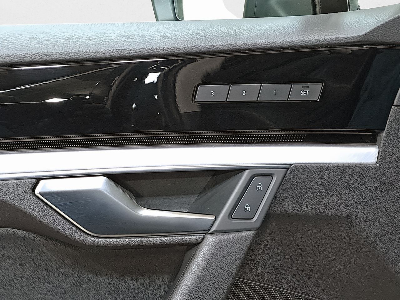 Volkswagen Touareg eHybrid Eleg 3.0 V6 TSI 280kW Tip 4M - foto 14