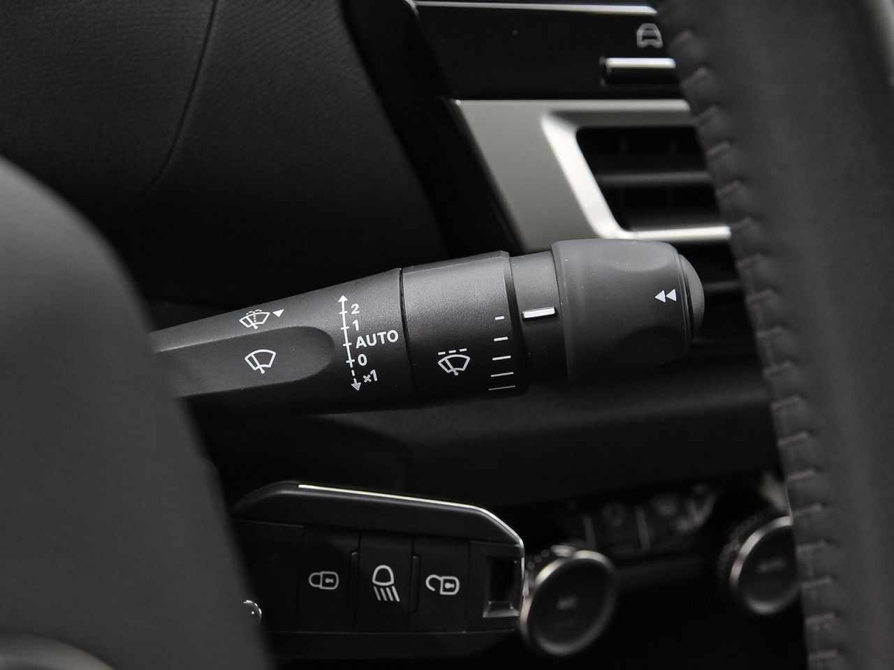 Citroën C4 Hybrid 145 ë-DCS6 Plus - foto 16