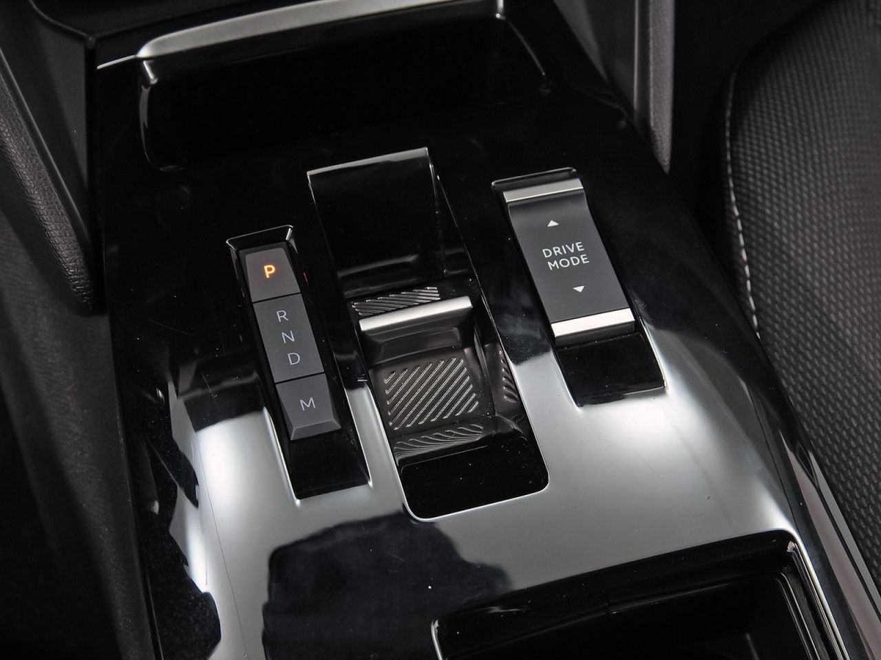 Citroën C4 Hybrid 145 ë-DCS6 Plus - foto 29