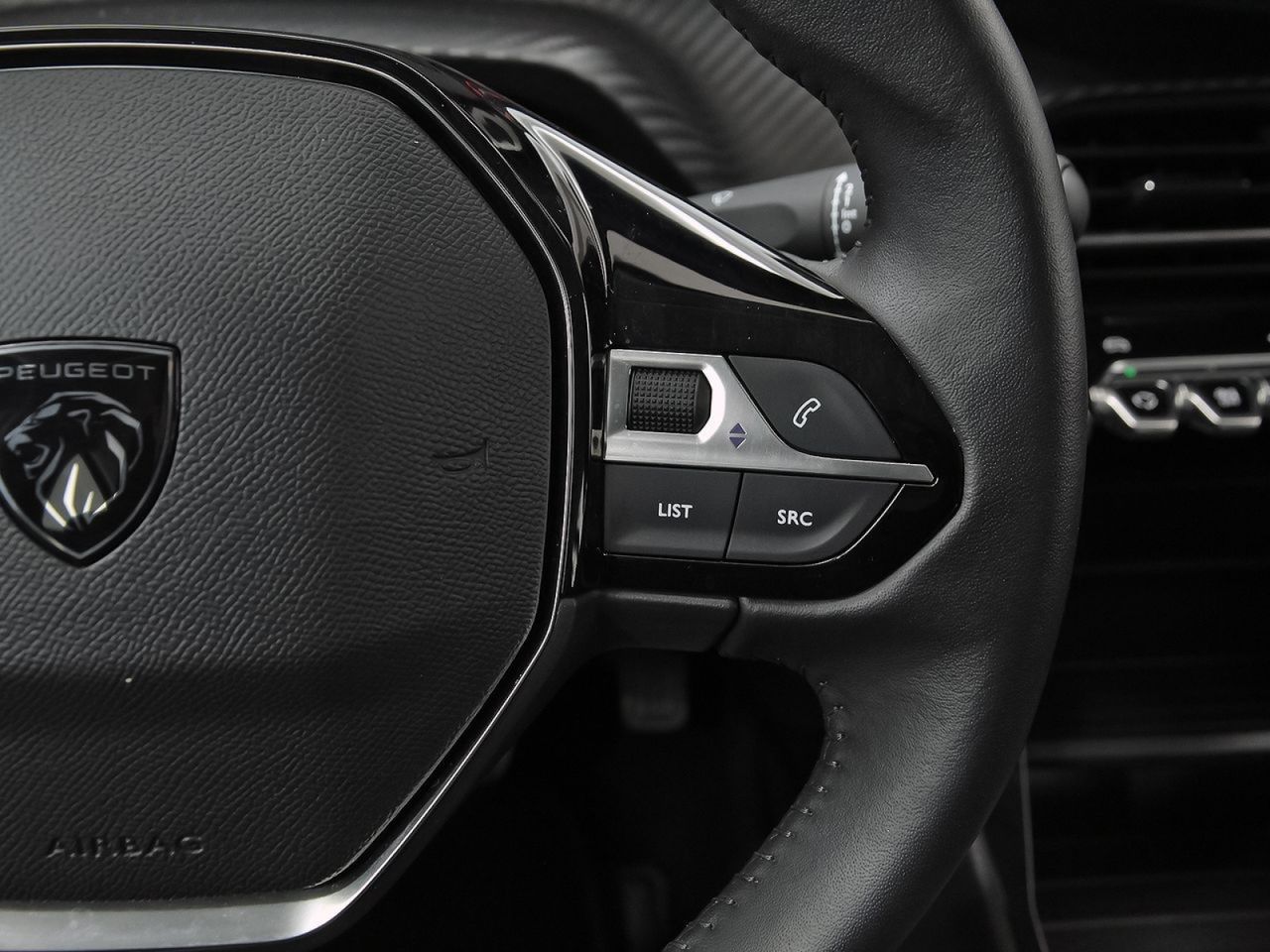 Peugeot 208 Active Puretech 100 - foto 19