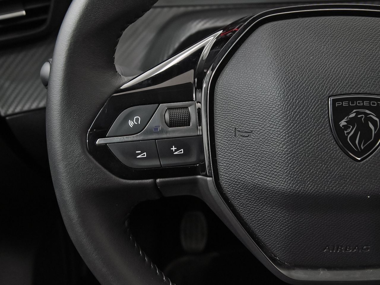 Peugeot 208 Active Puretech 100 - foto 18