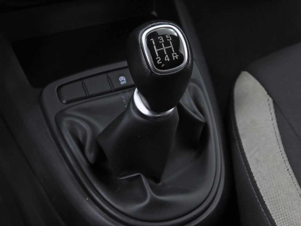 Hyundai i10 1.0 Klass - foto 29