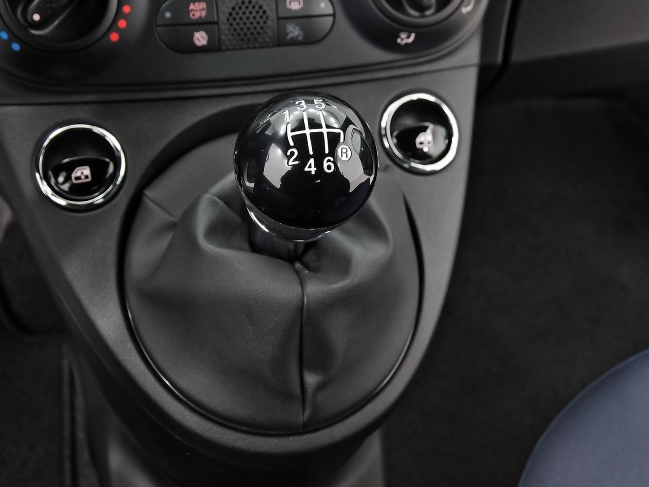 Fiat 500 Cult 1.0 Hybrid 51KW (70 CV) - foto 27