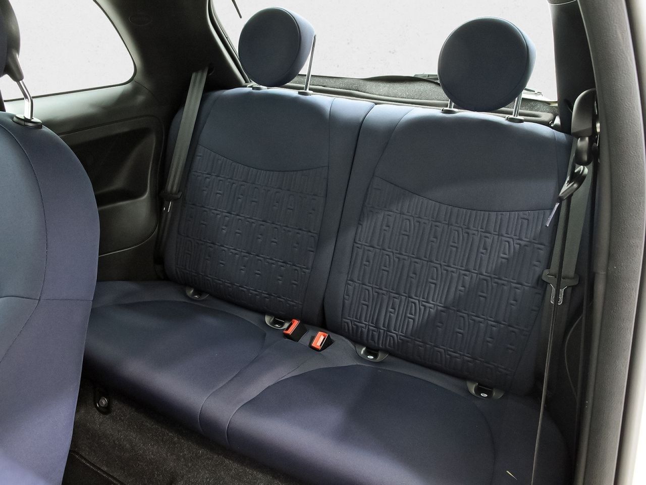 Fiat 500 Cult 1.0 Hybrid 51KW (70 CV) - foto 9