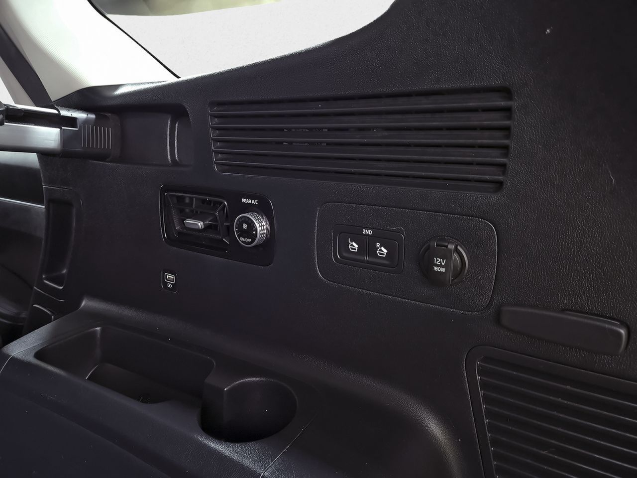 Kia Sorento 1.6 T-GDi PHEV Drive 4x4 7pl - foto 48