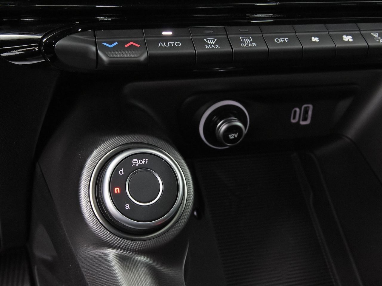 Alfa Romeo Tonale 1.6 DS 130 CV SPRINT FWD - foto 35