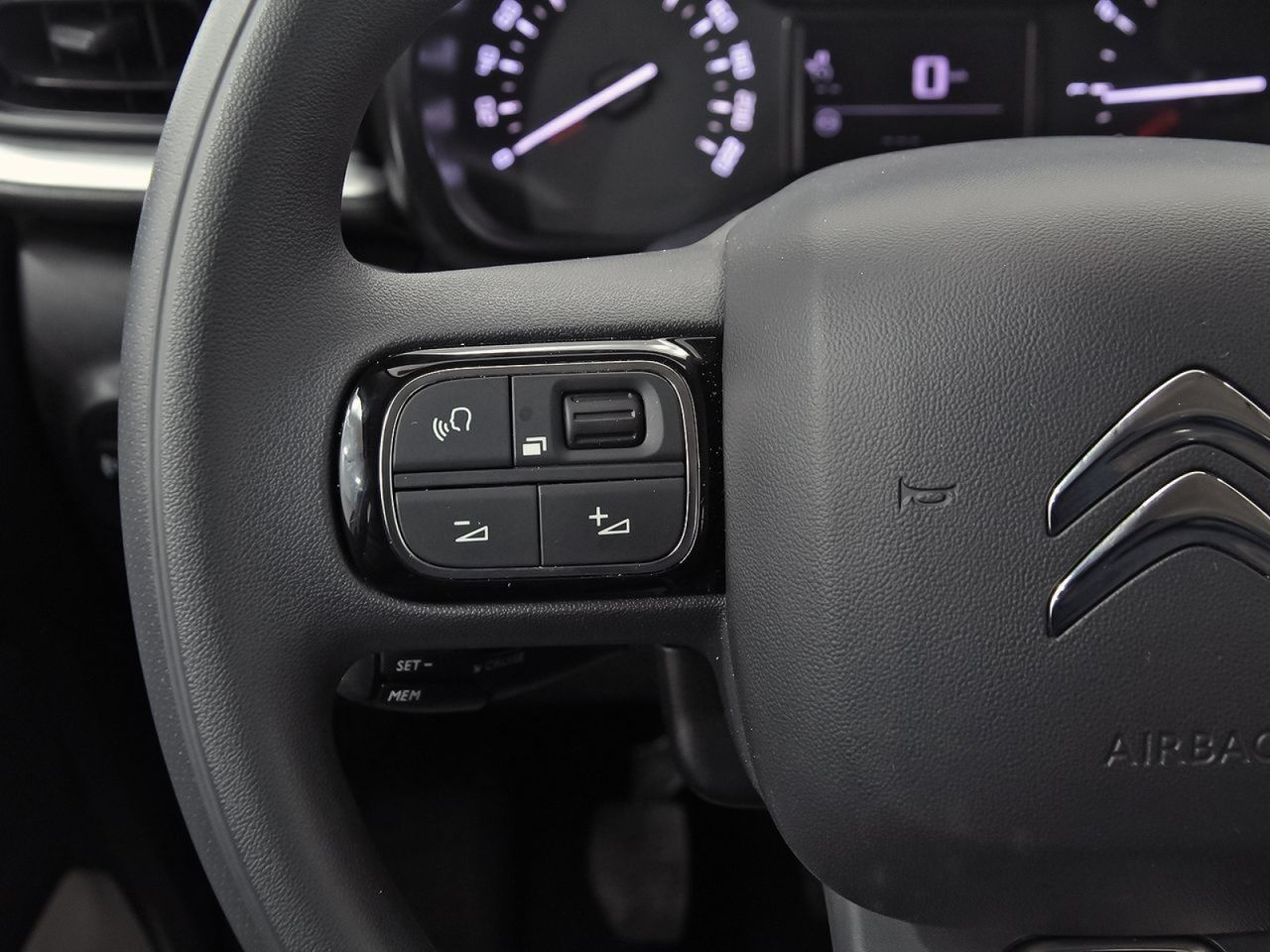 Citroën C3 BlueHDi 75KW (100CV) Plus - foto 18