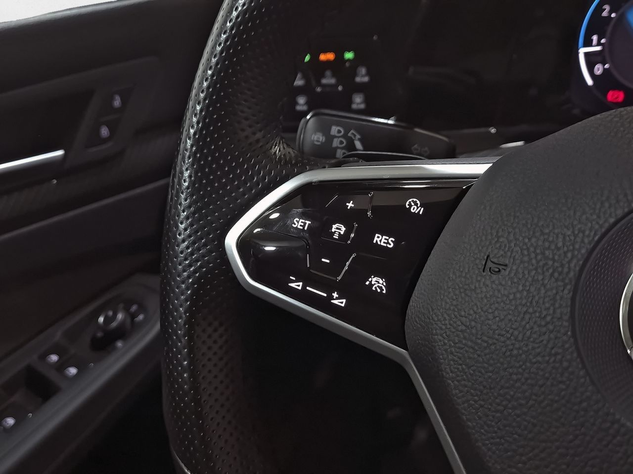 Volkswagen Golf R-Line 1.5 eTSI 110kW (150CV) DSG - foto 17