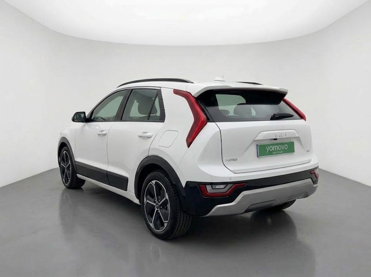 Kia Niro híbrido 5 plazas Barcelona ciudad - foto 2