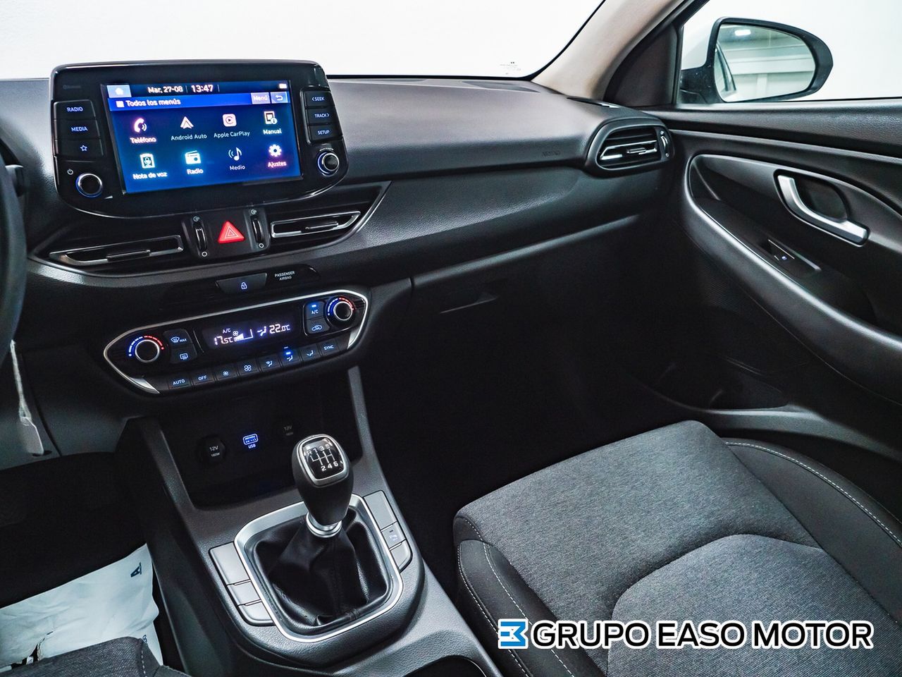 Hyundai i30 1.5 DPI KLASS SLX 110 5P - foto 24