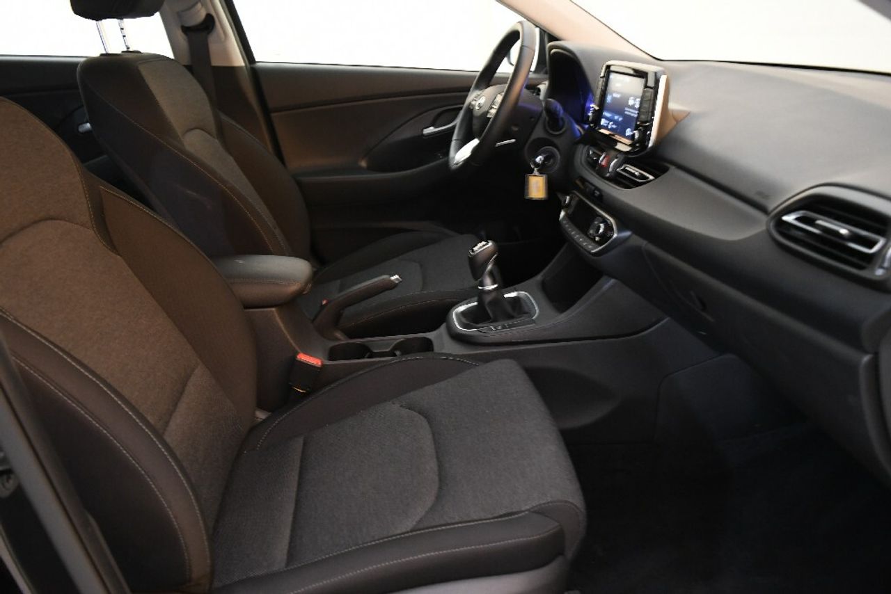 Hyundai i30 1.5 DPI KLASS SLX 110 5P - foto 5