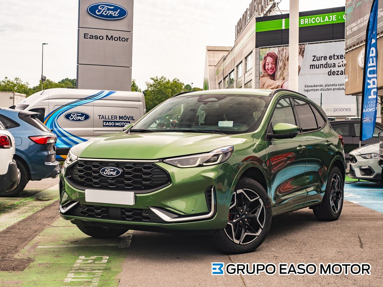 Ford Kuga SUV ST-LINE X 2.5 FHEV 180CV A8 FWD - Foto 2