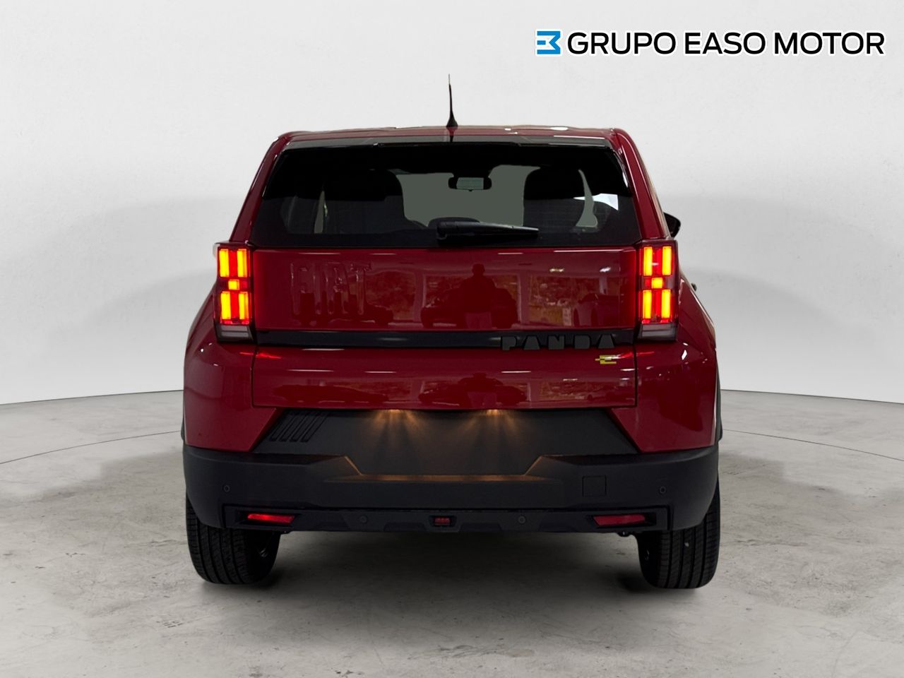 Fiat Grande Panda BEV 44KWH RED 113 5P - Foto 4