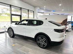 Ford Capri Style R. Estándar RWD 52kWh 170CV