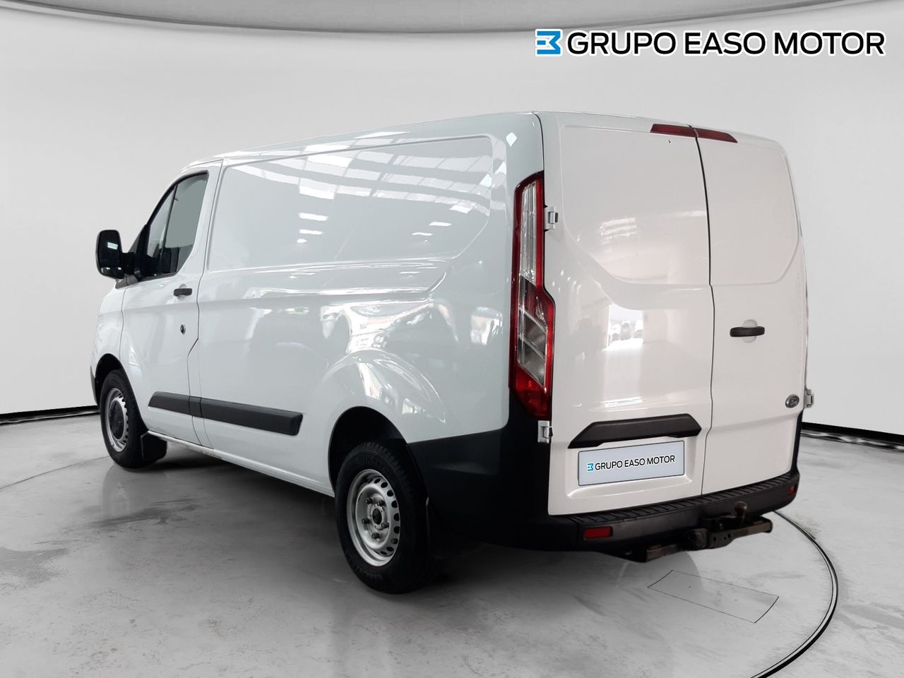Ford Transit Custom 2.0 TDCI 77KW 260 AMBIENTE VAN SWB 105 4 - foto 3