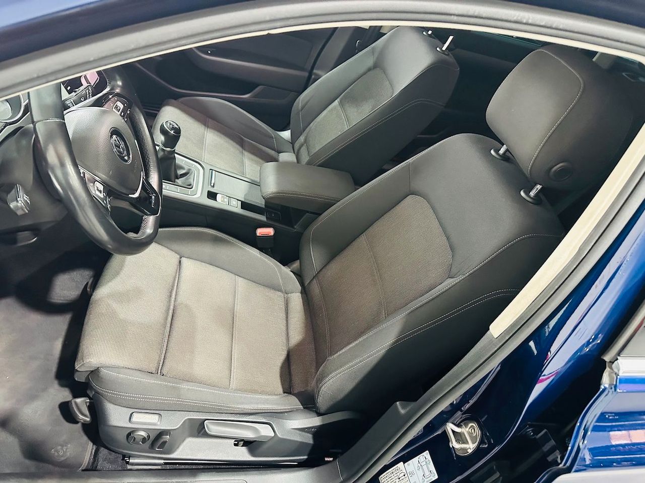 VOLKSWAGEN Passat Edition 2.0 TDI Variant - foto 25