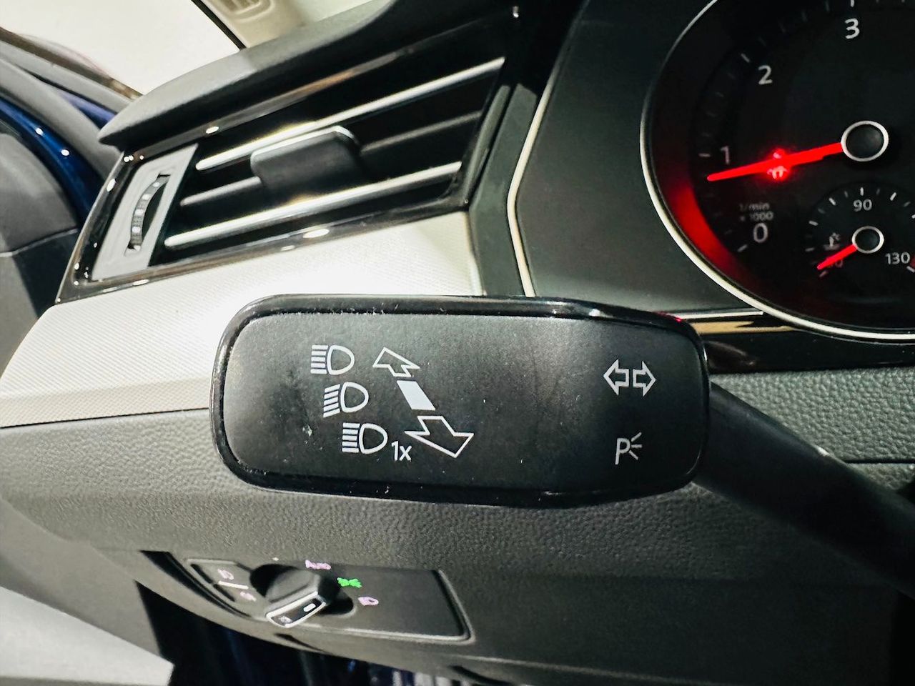 VOLKSWAGEN Passat Edition 2.0 TDI Variant - foto 23