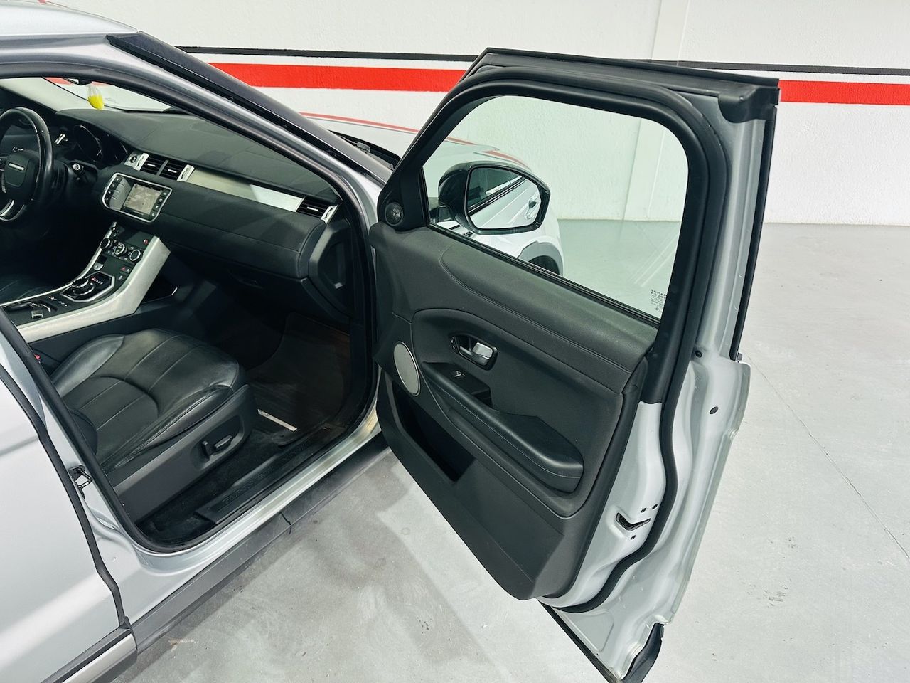 Land-Rover Range Rover Evoque SE - foto 35